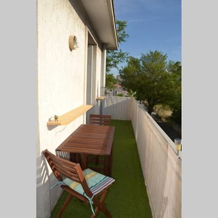 Appartement Lumineux Et Calme Avec Terrasse Aviñón Exterior foto