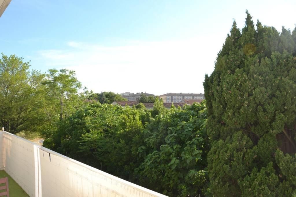 Appartement Lumineux Et Calme Avec Terrasse Aviñón Exterior foto